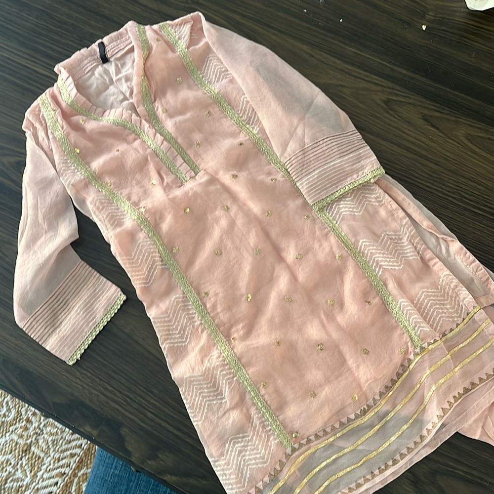 Pink 2 pc outfit
